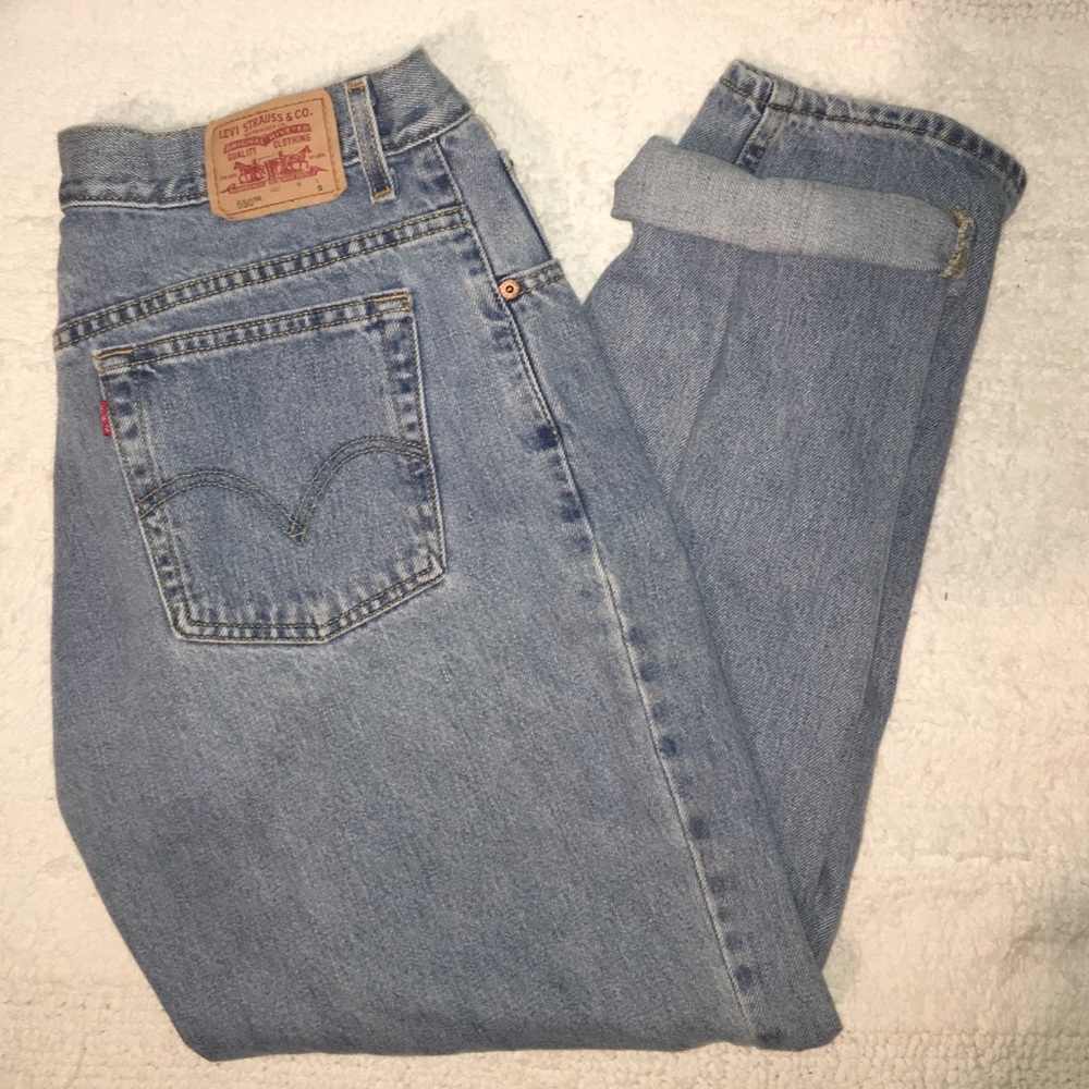 -vintage high waisted levi’s 550-